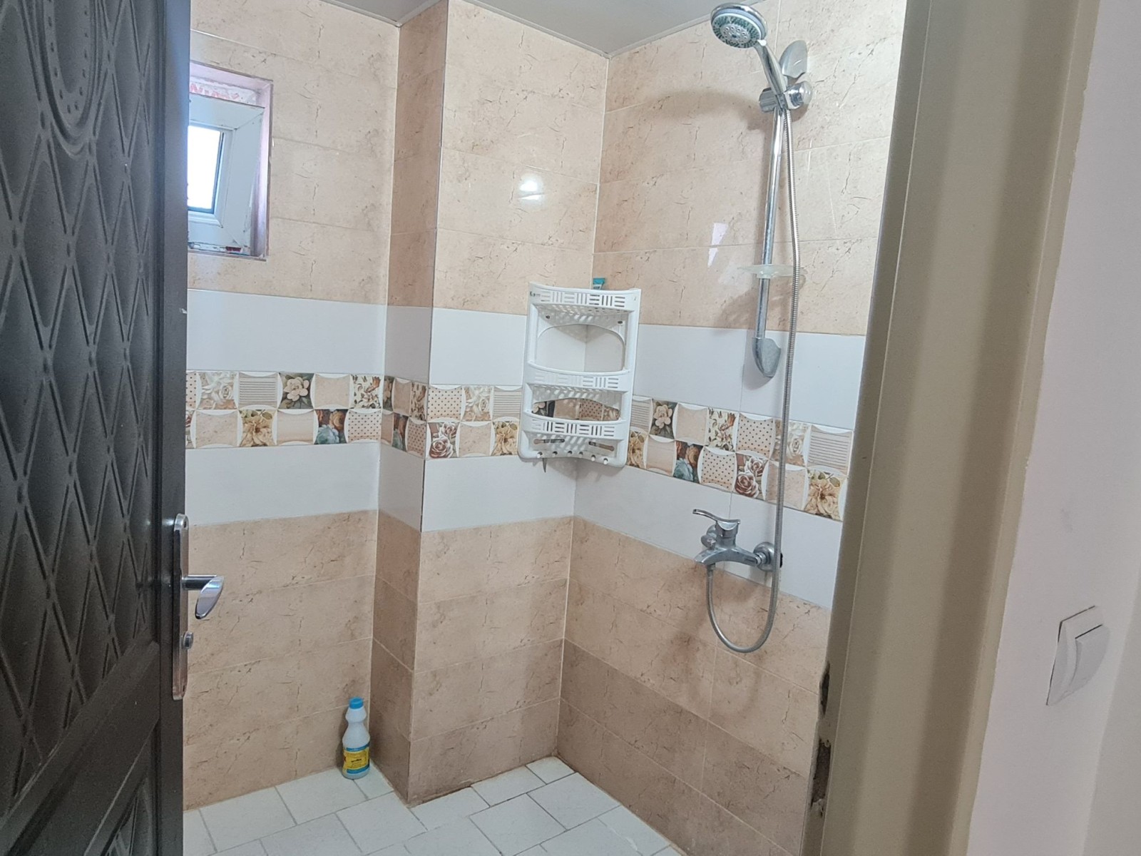 سرویس بهداشتی و حمام