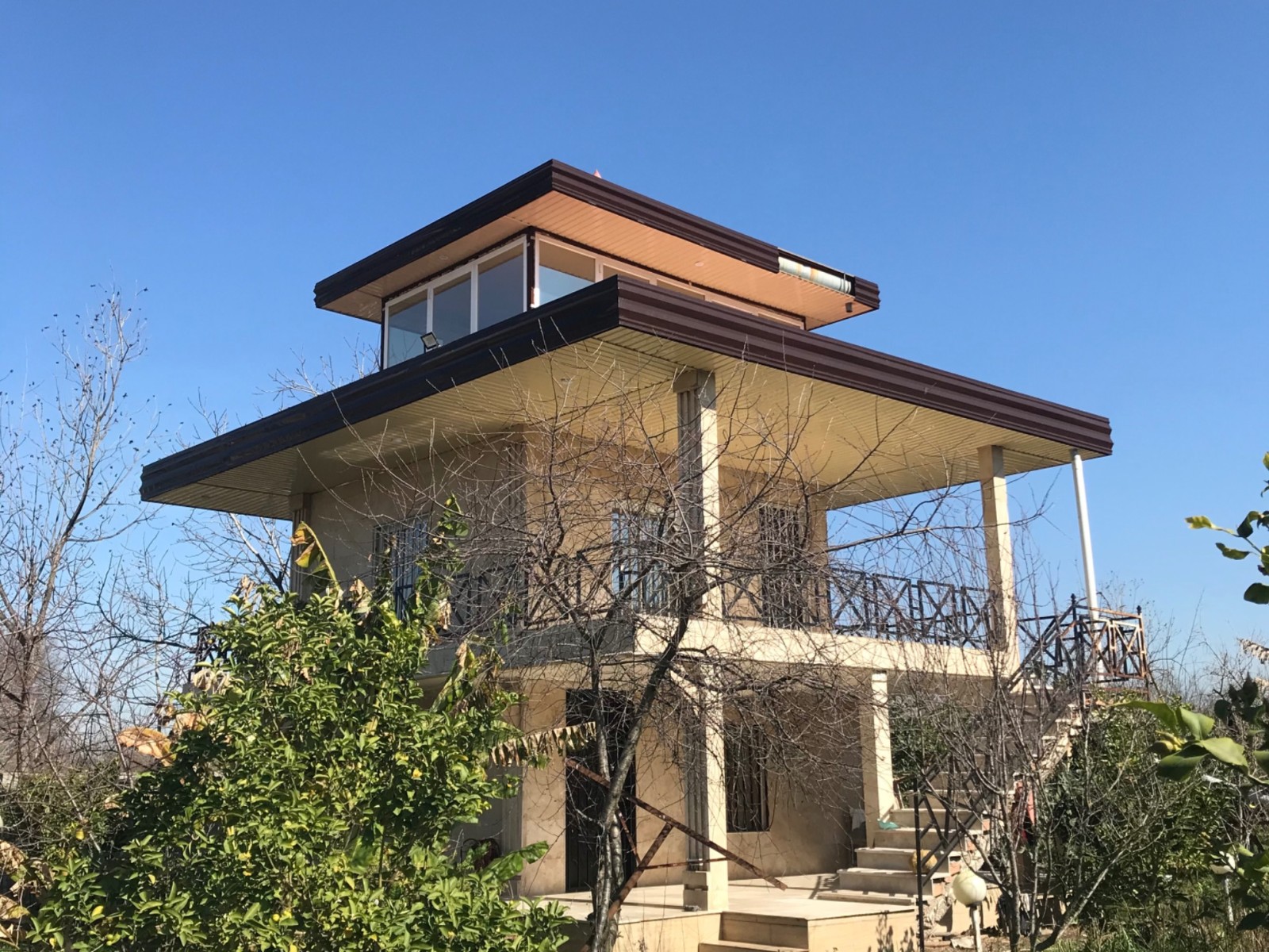 نمای بیرونی ساختمان