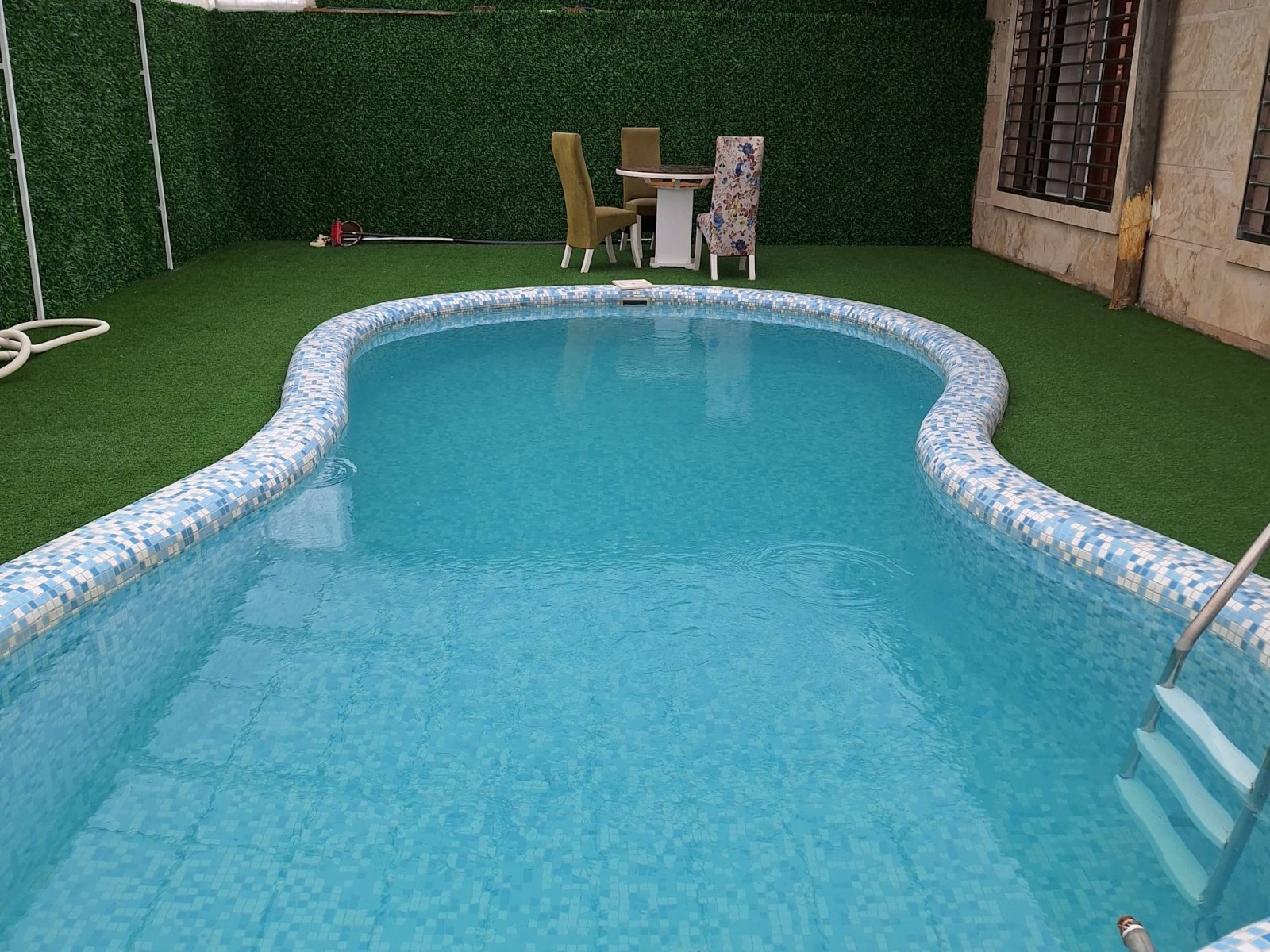 استخر استخر