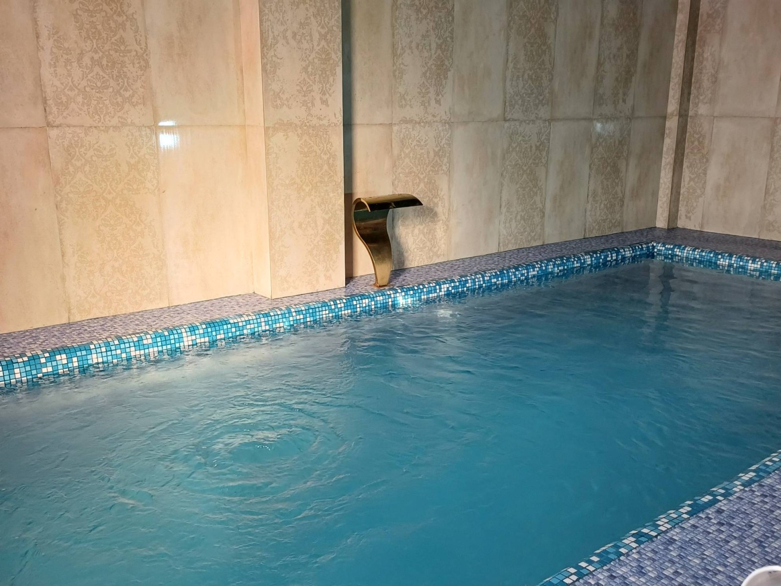 استخر استخر