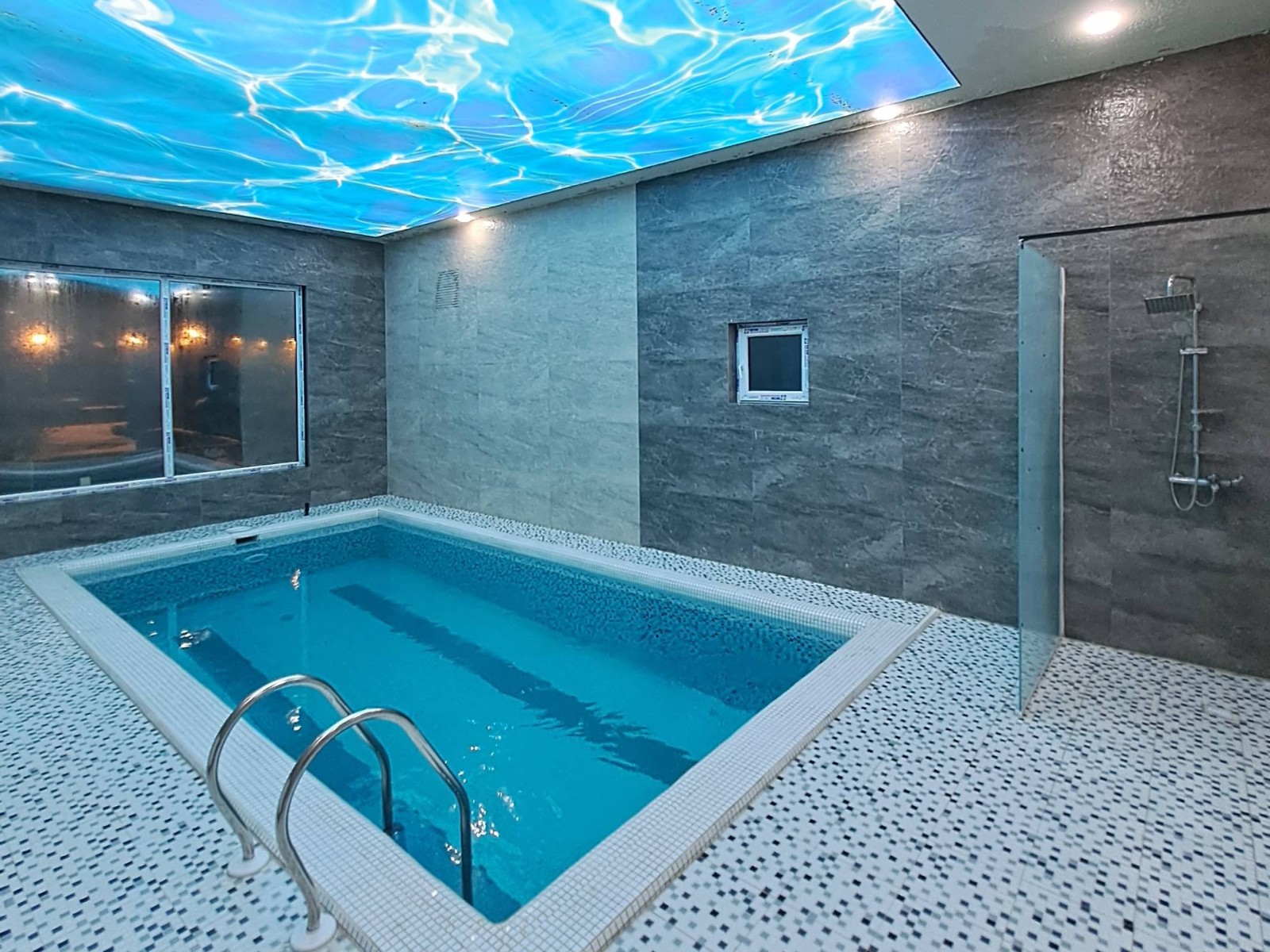 استخر استخر