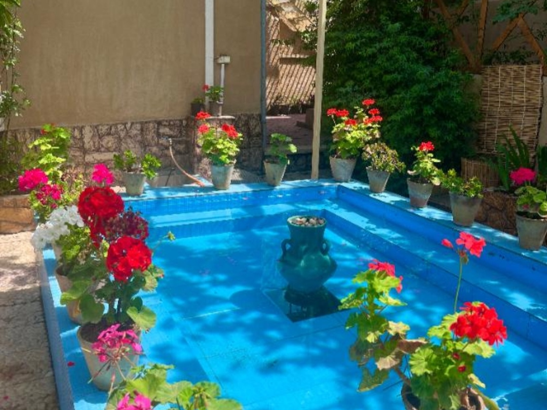 نمای بیرونی ساختمان