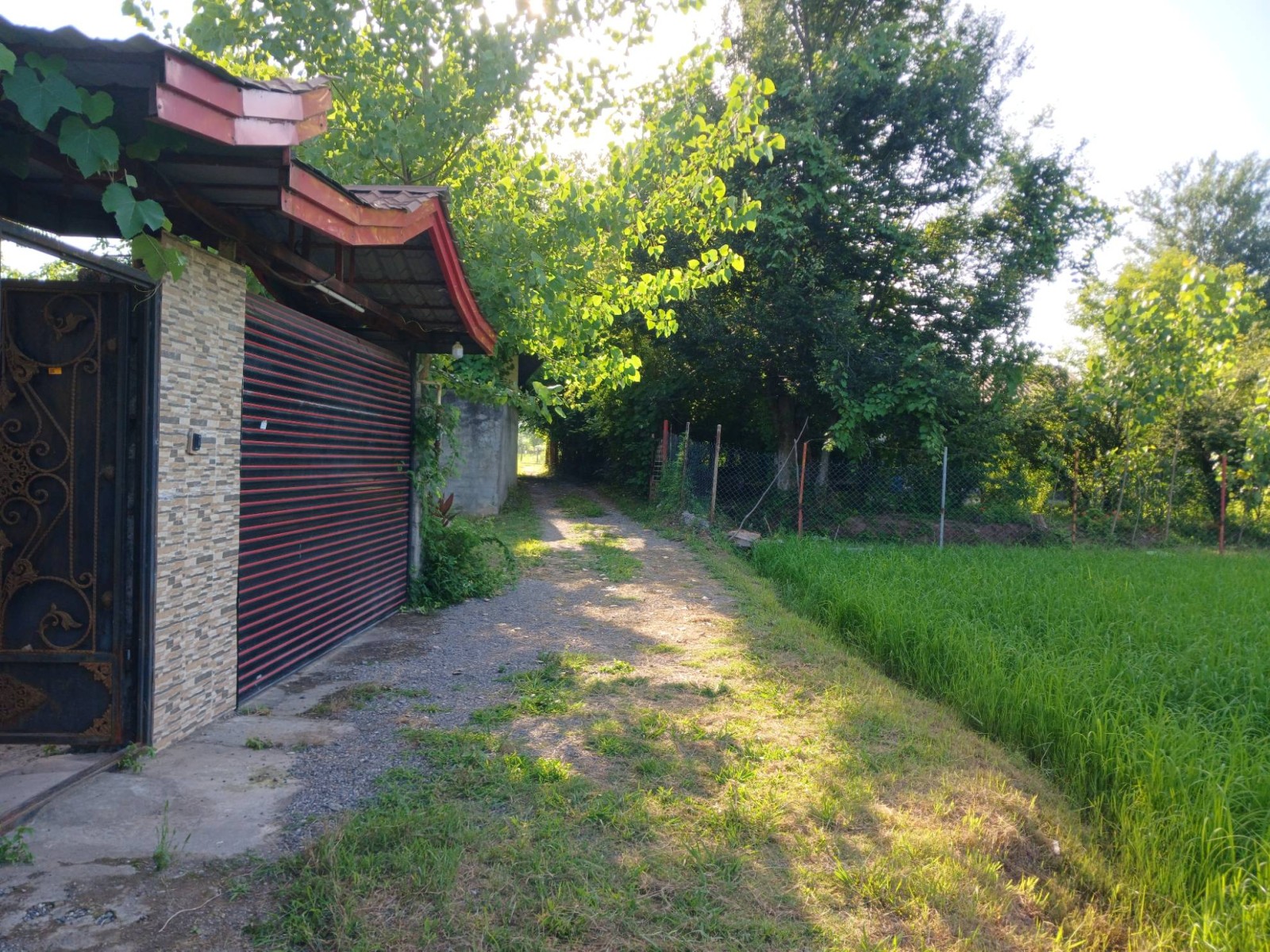 نمای بیرونی ساختمان