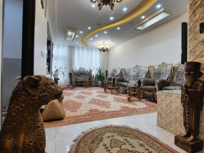 منزل دربست نوساز شیک و تمیز دوخوابه در مرکز یزد
