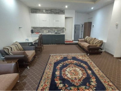 سوییت غیر دربست در طبقه زیر همکف آپارتمان سوییت غیر دربست در طبقه زیر همکف آپارتمان