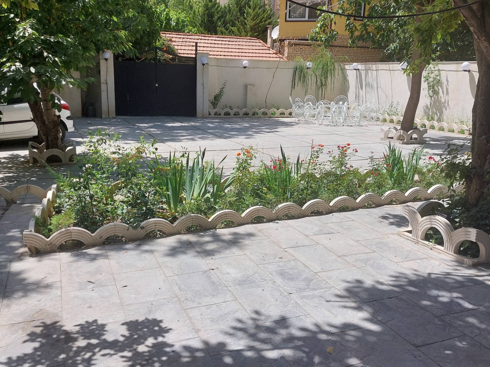 نمای بیرونی ساختمان