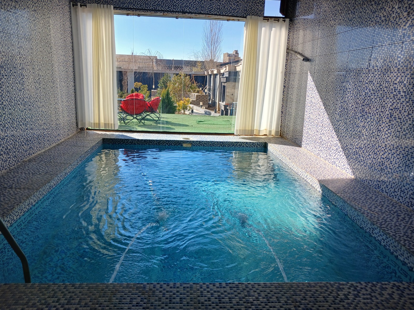 استخر استخر