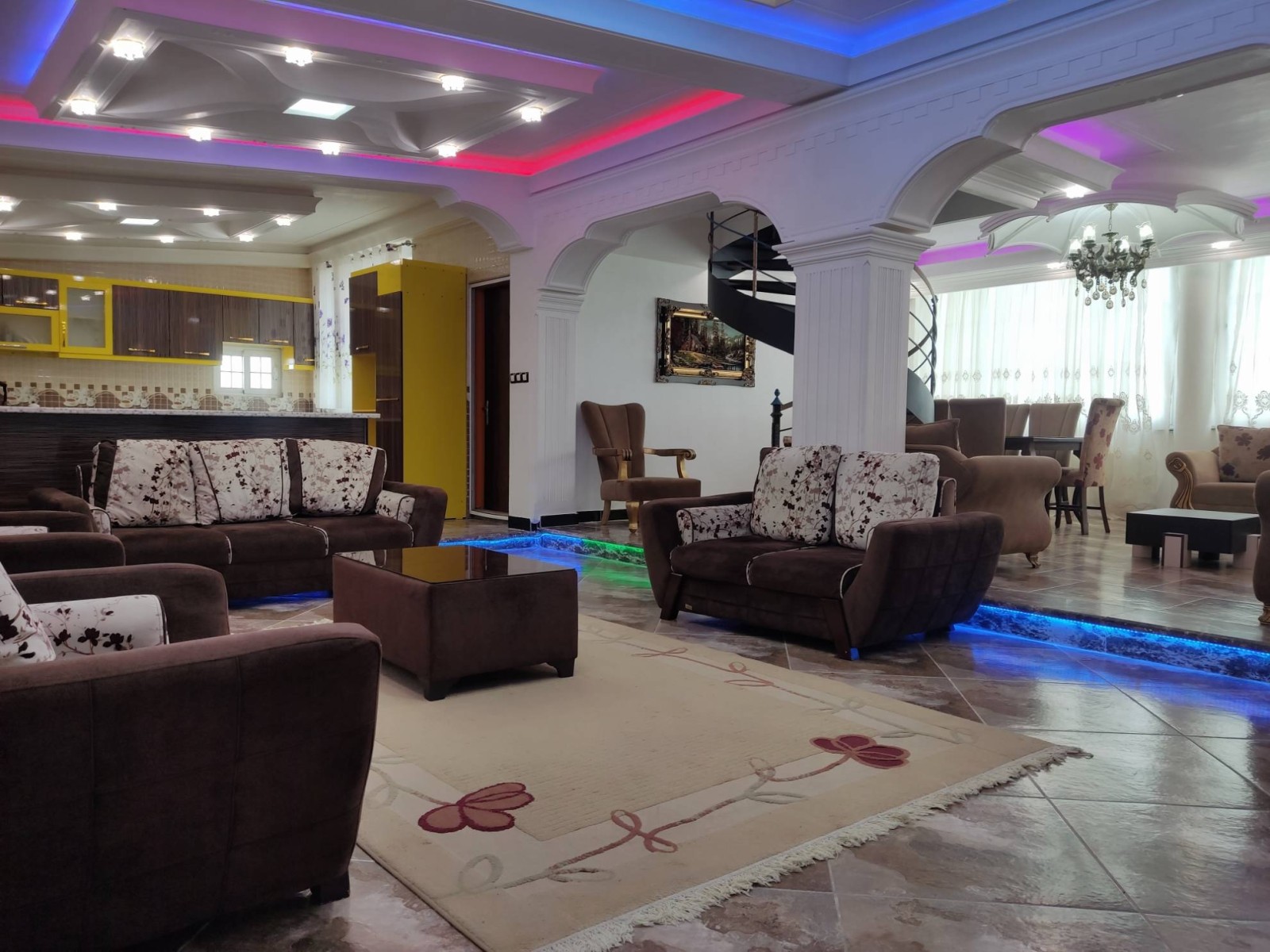 اتاق پذیرایی