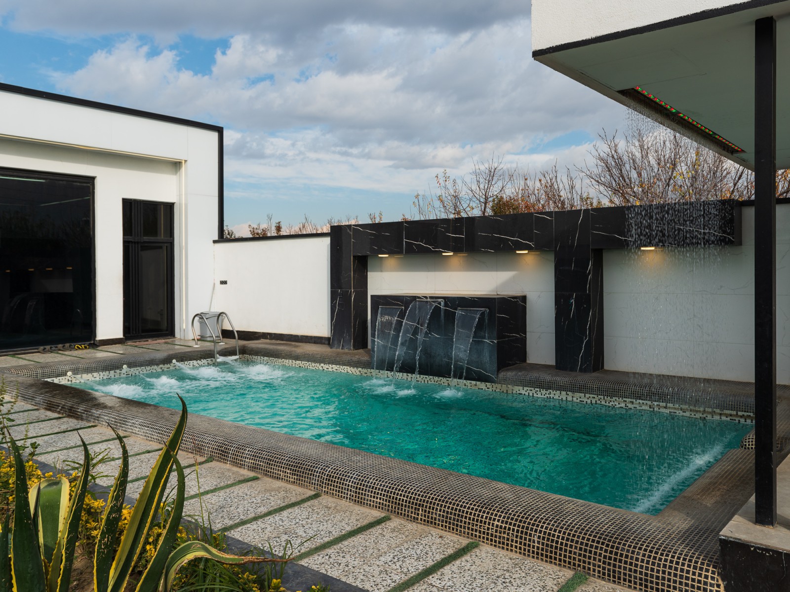 استخر استخر