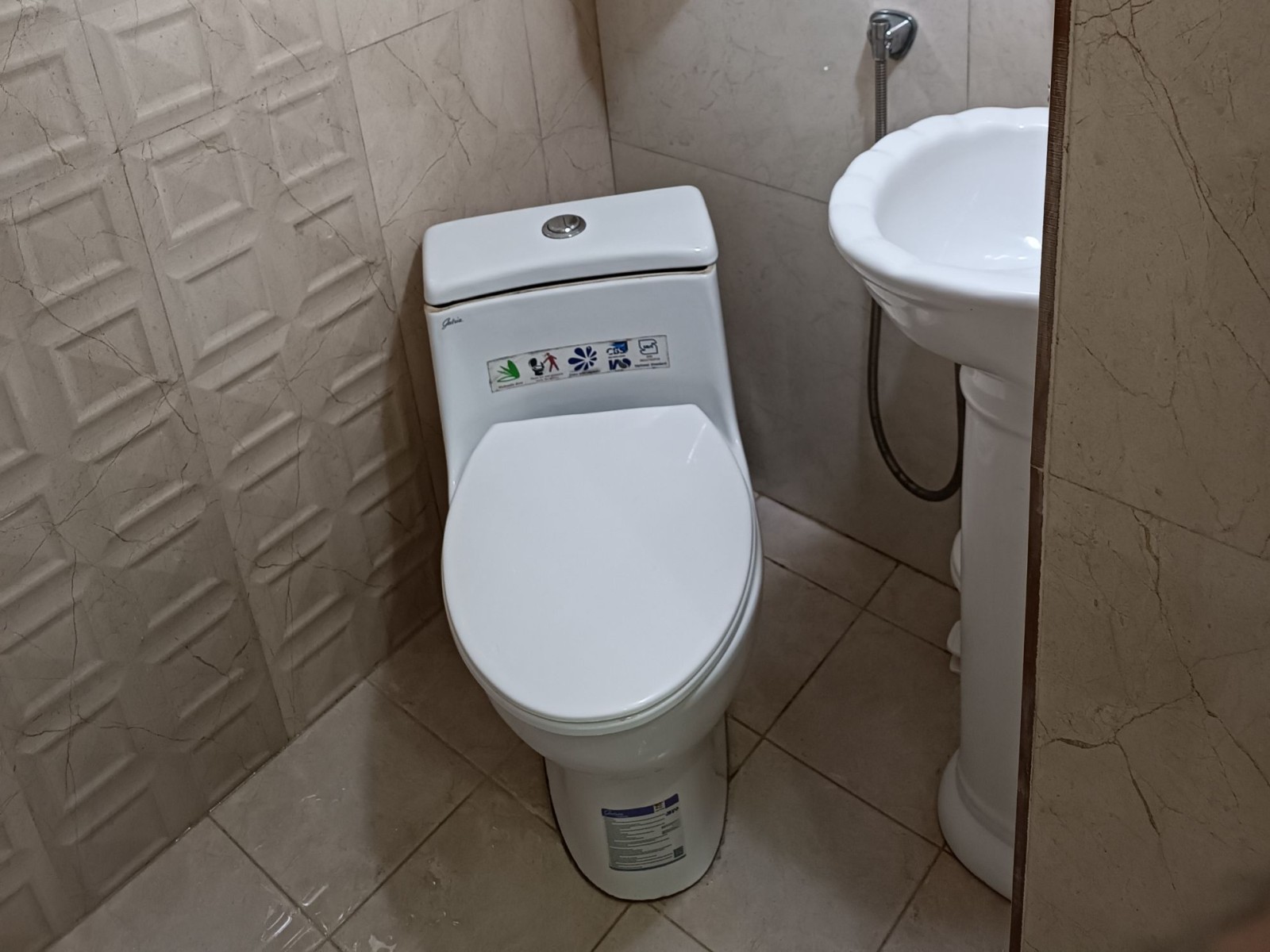 سرویس بهداشتی و حمام مستر