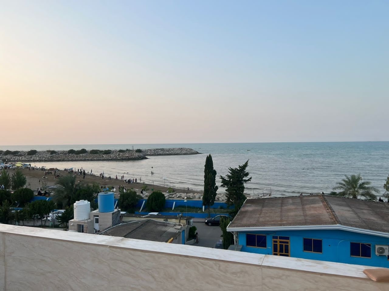 نمای بیرونی ساختمان