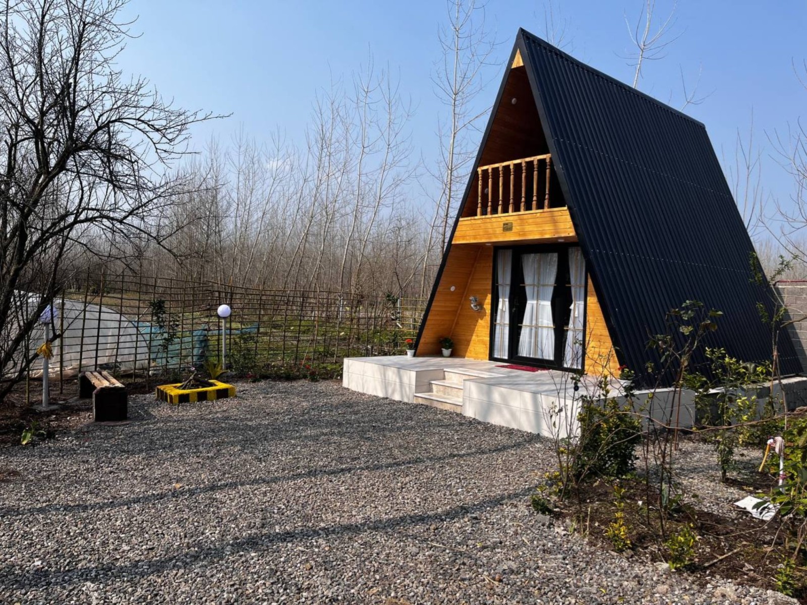 نمای بیرونی ساختمان نمای بیرونی ساختمان