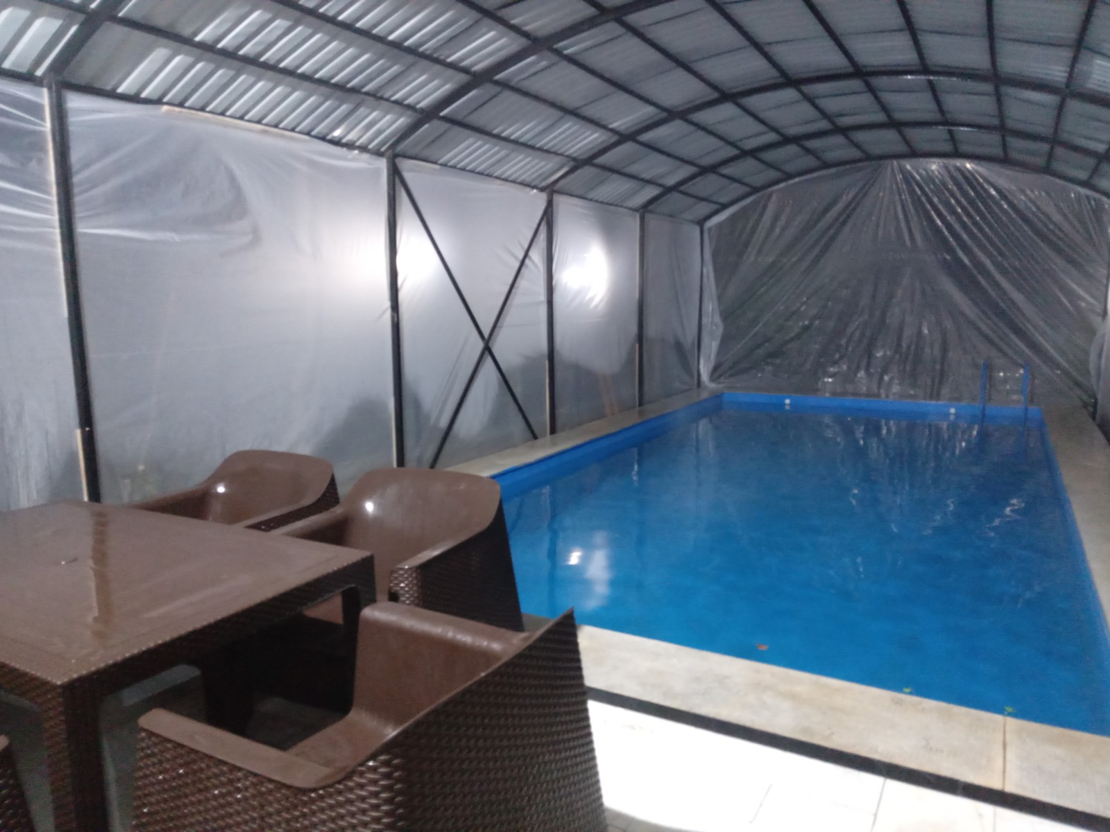 استخر استخر