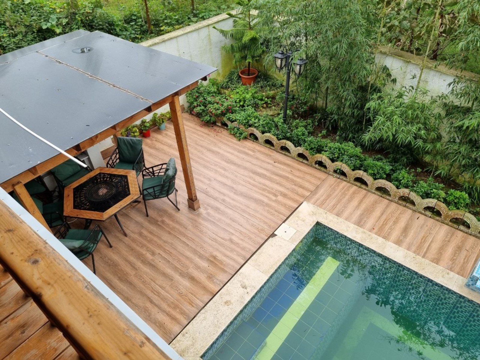 آلاچیق و استخر آلاچیق و استخر