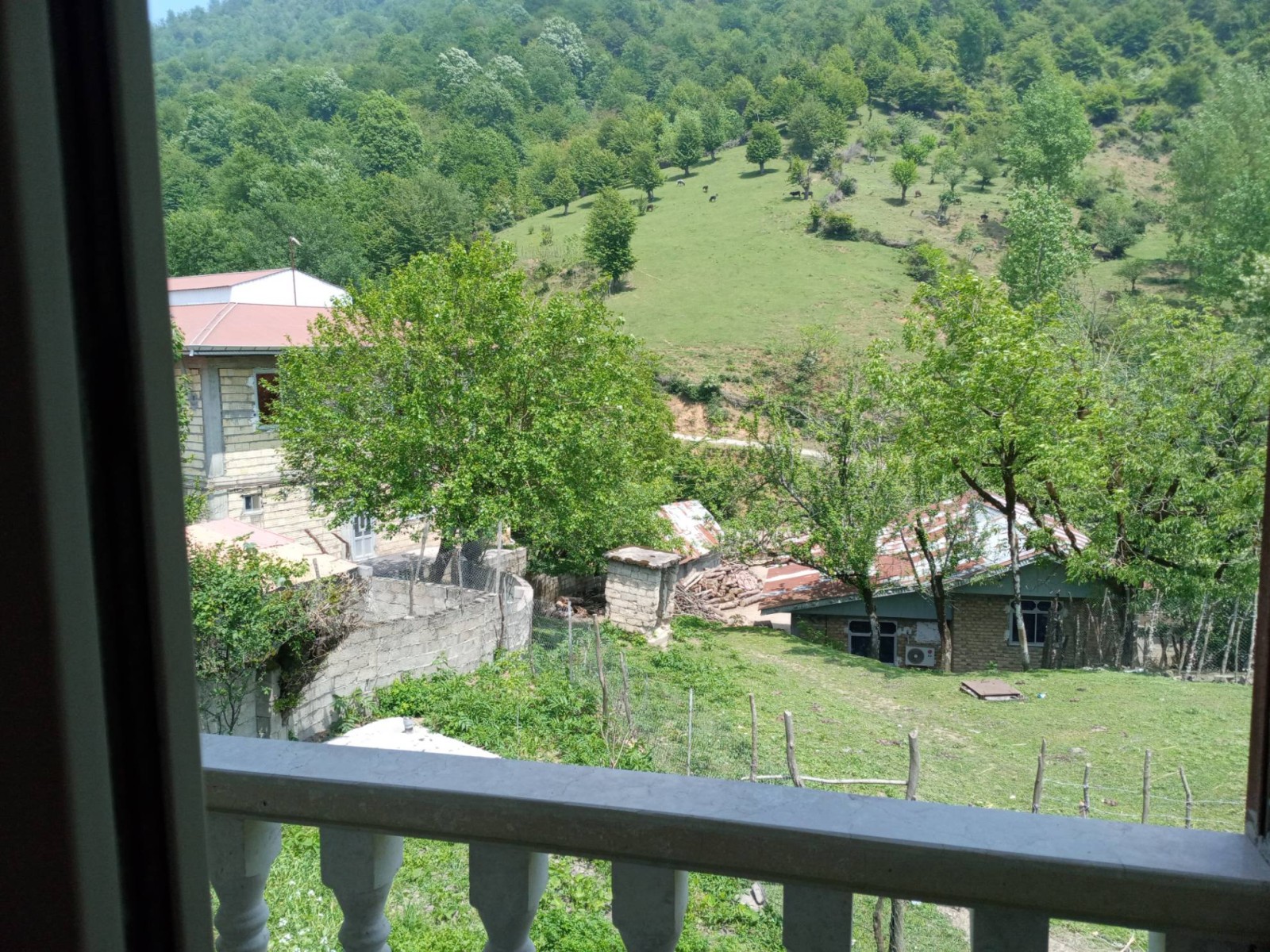 نمای بیرونی ساختمان