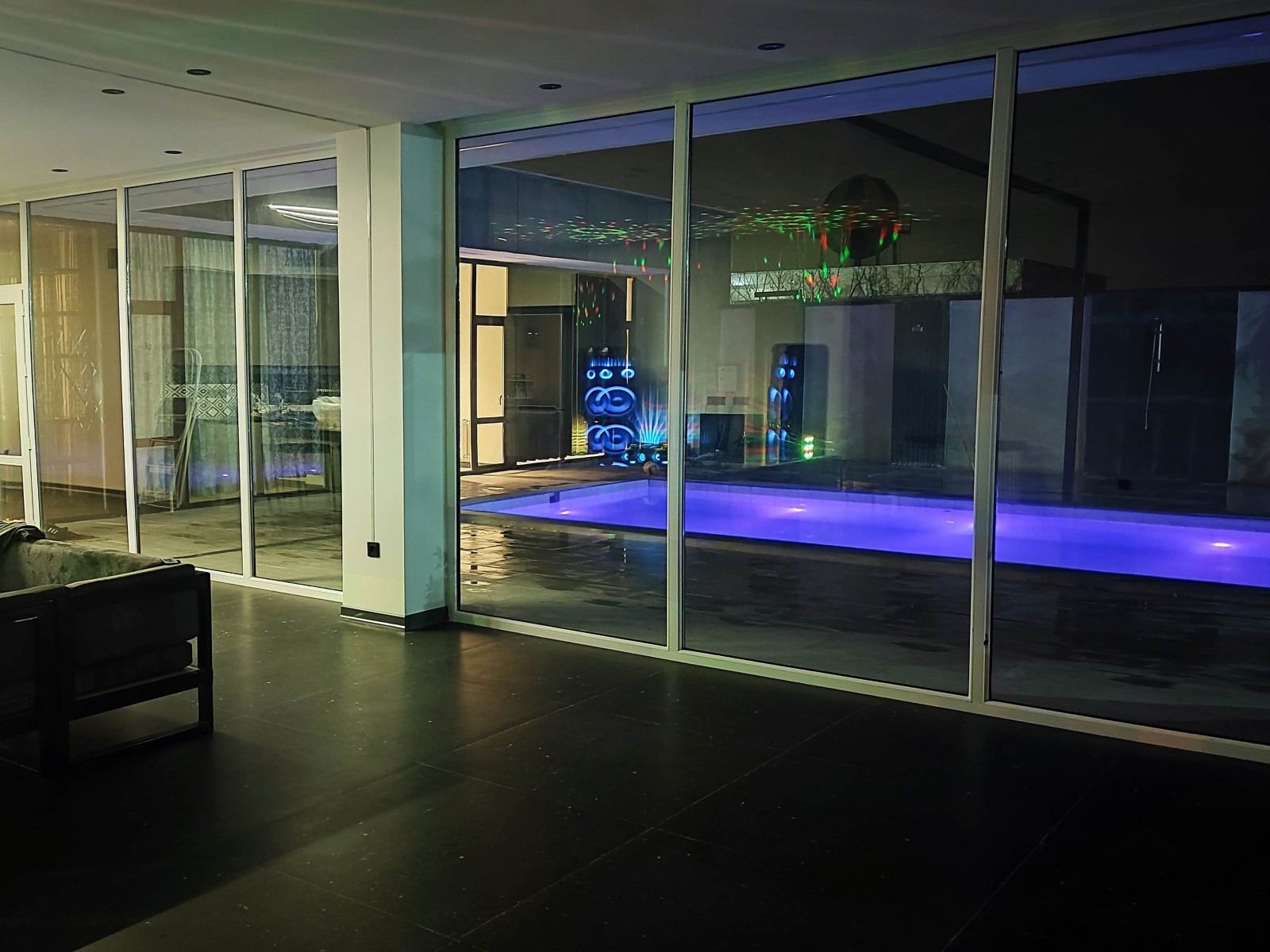 اتاق پذیرایی