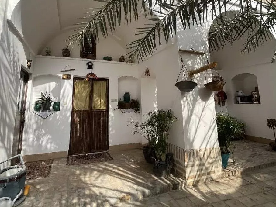 حیاط