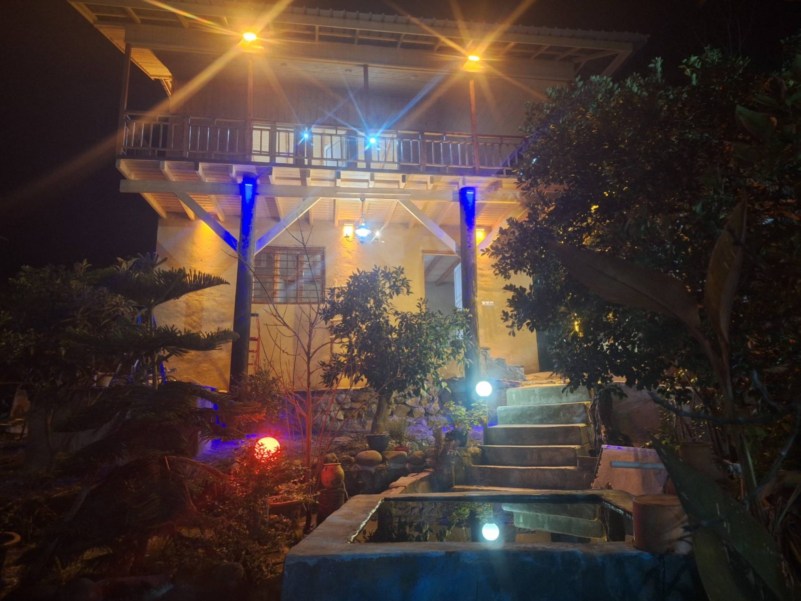 نمای بیرونی ساختمان نمای بیرونی ساختمان