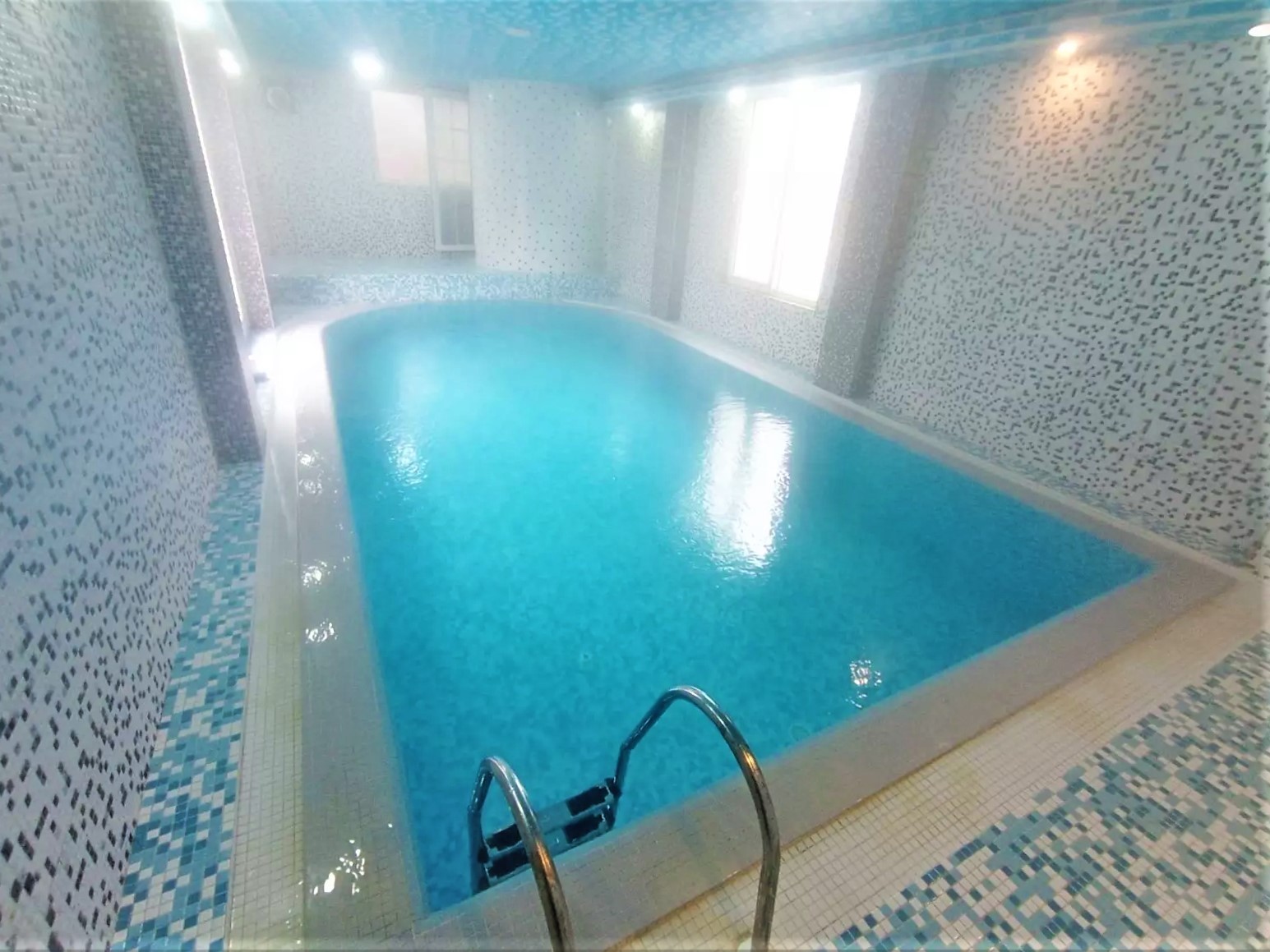 طبقه همکف