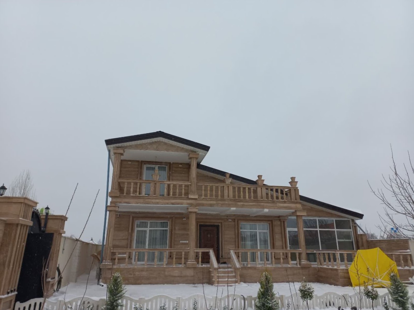 نمای بیرونی ساختمان نمای بیرونی ساختمان