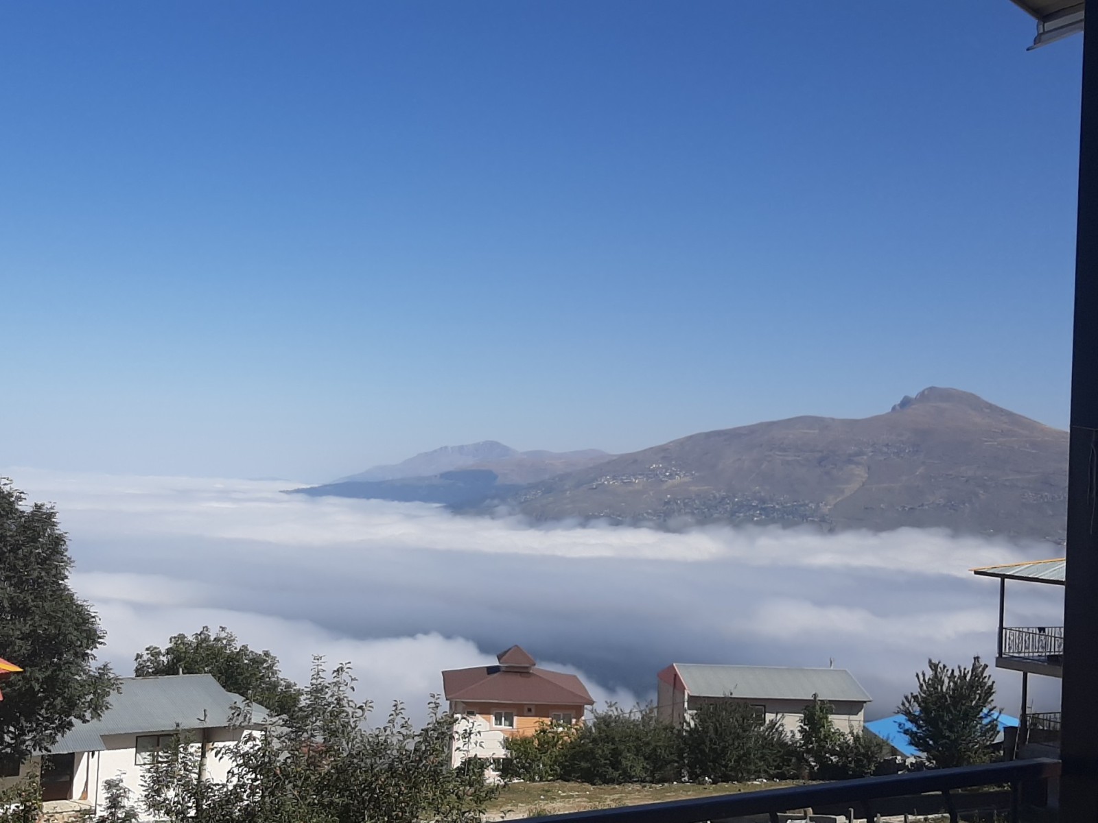 نمای بیرونی ساختمان