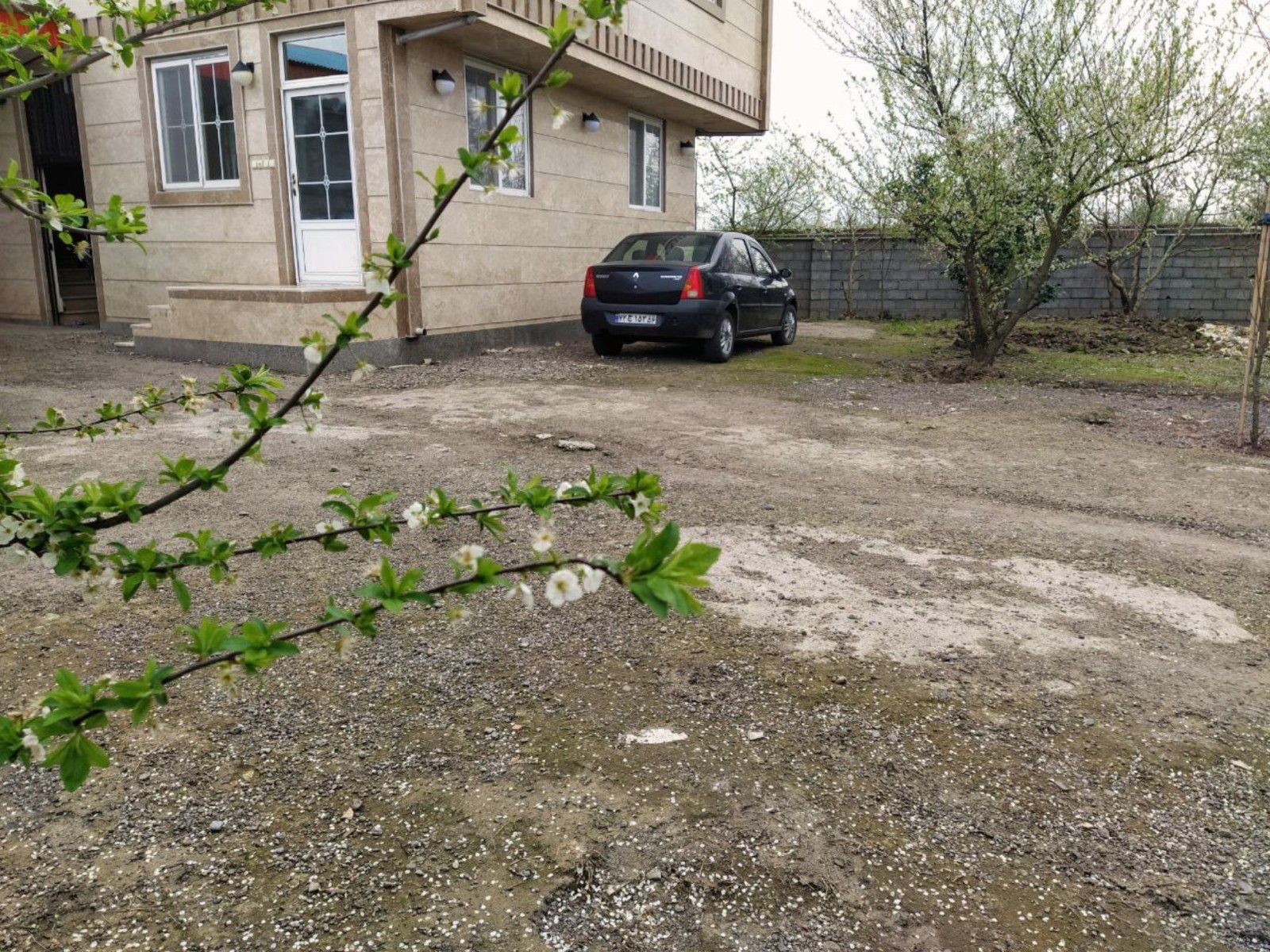 نمای بیرونی ساختمان