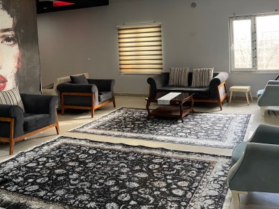 ویلا دارای استخر و جکوزی سرپوشیده آبگرم