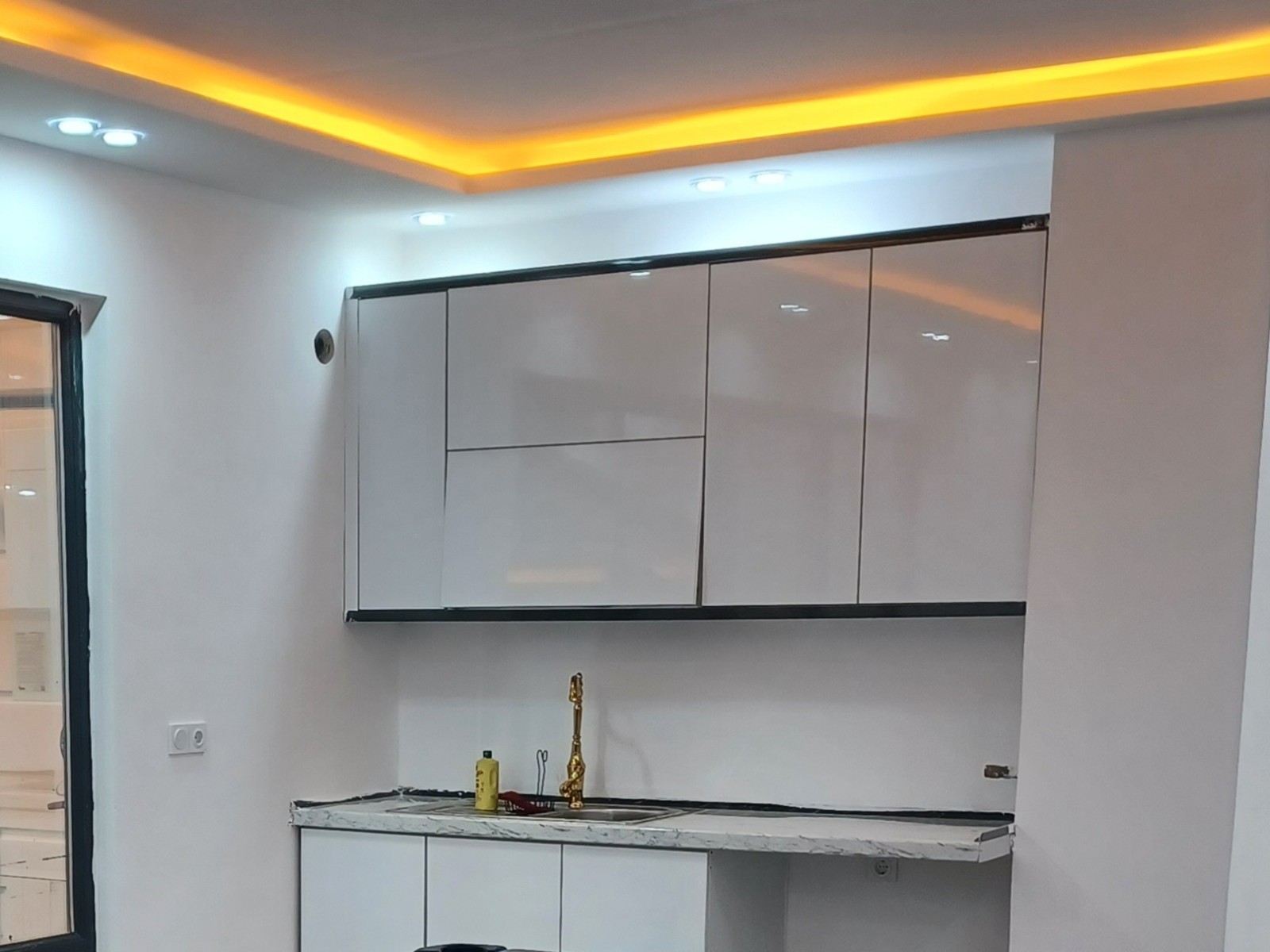 آشپزخانه دوم آشپزخانه دوم