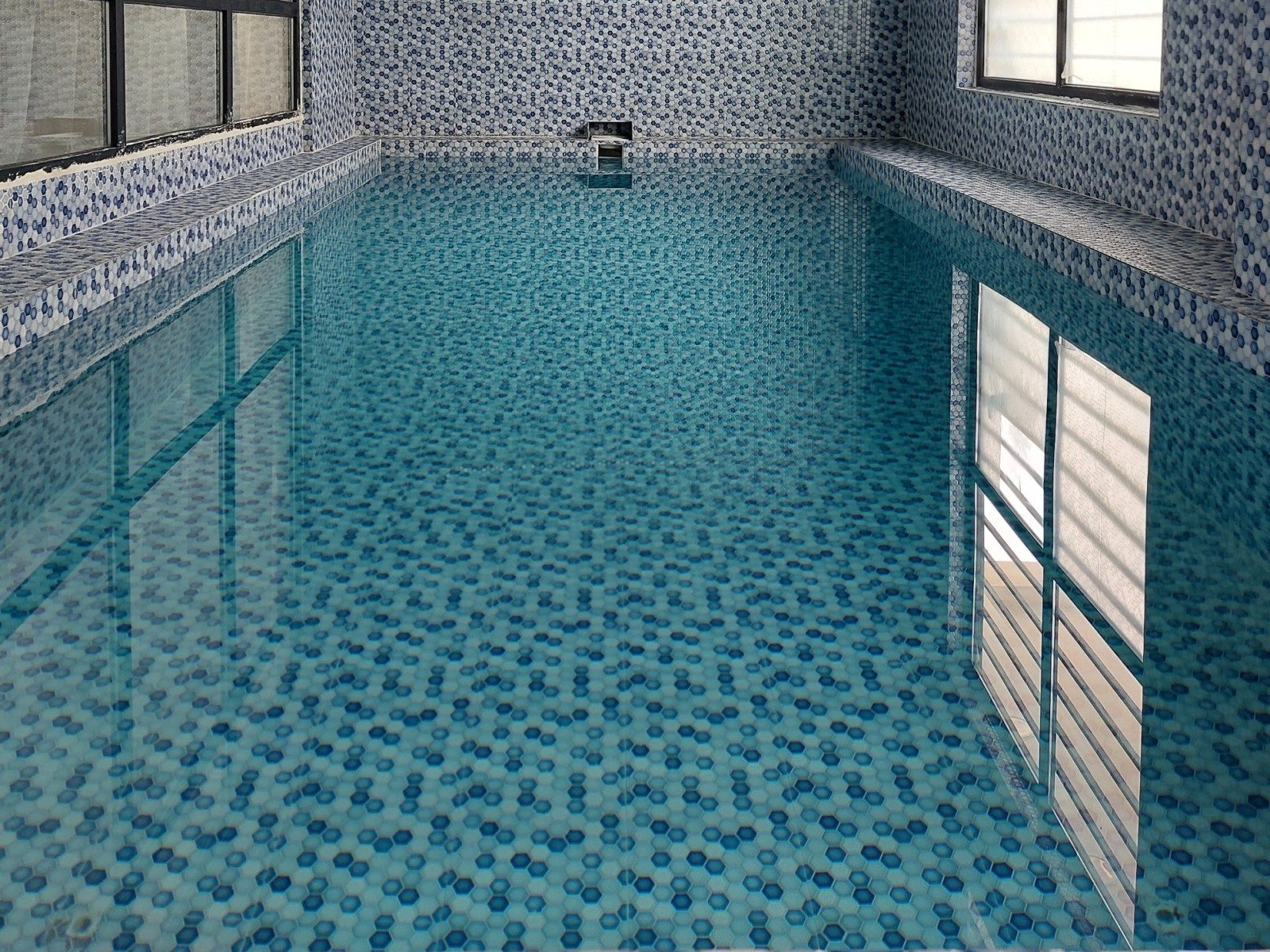 استخر استخر