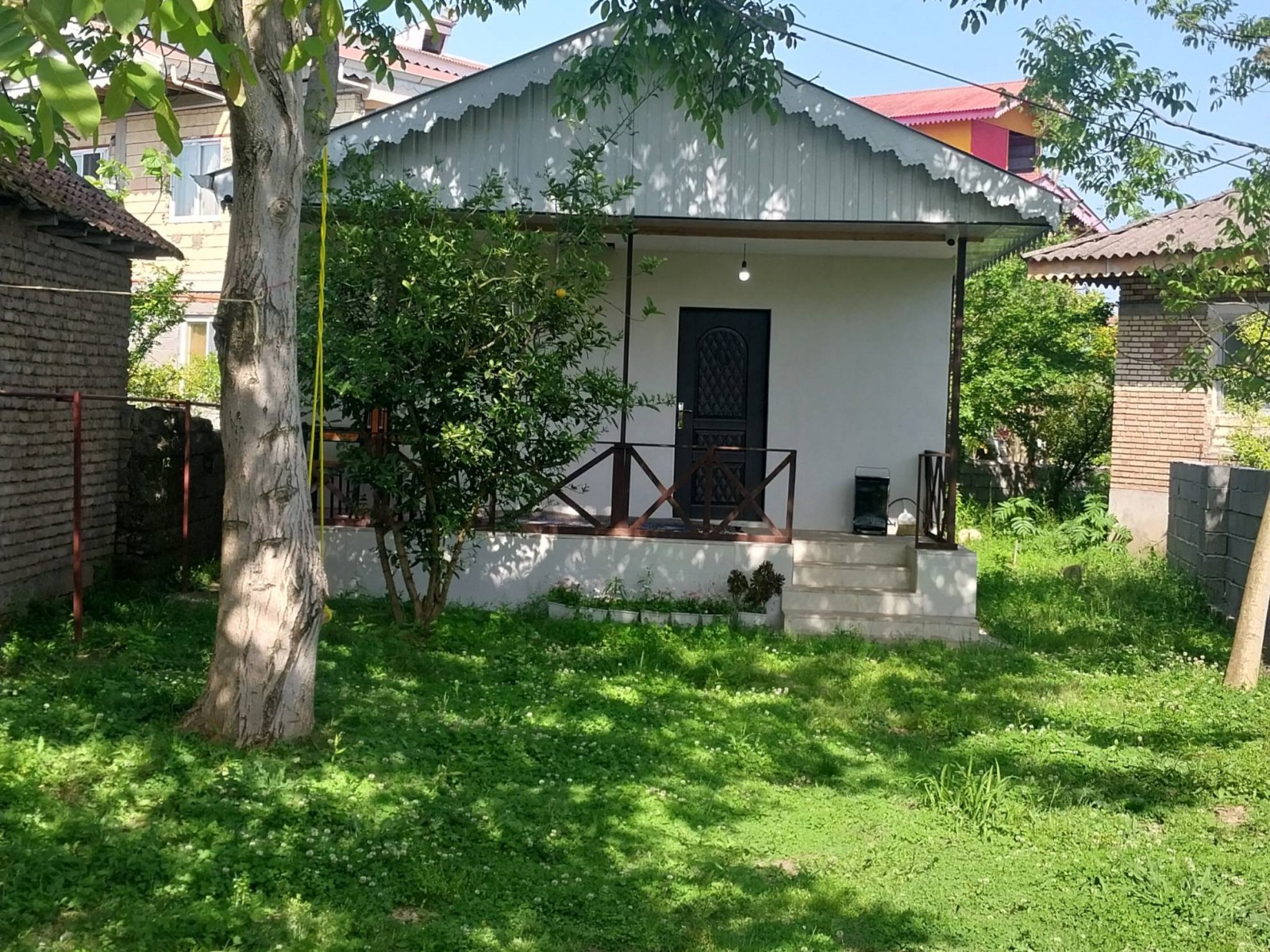 نمای بیرونی ساختمان