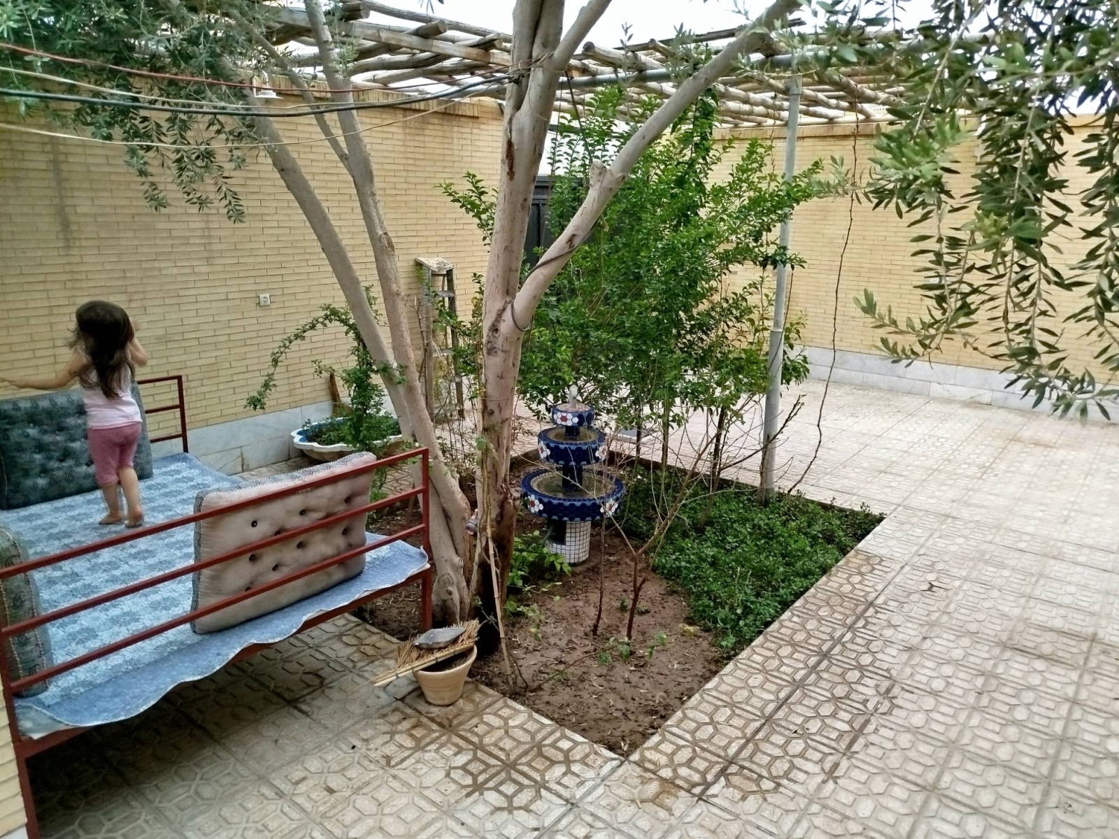 نمای بیرونی ساختمان نمای بیرونی ساختمان