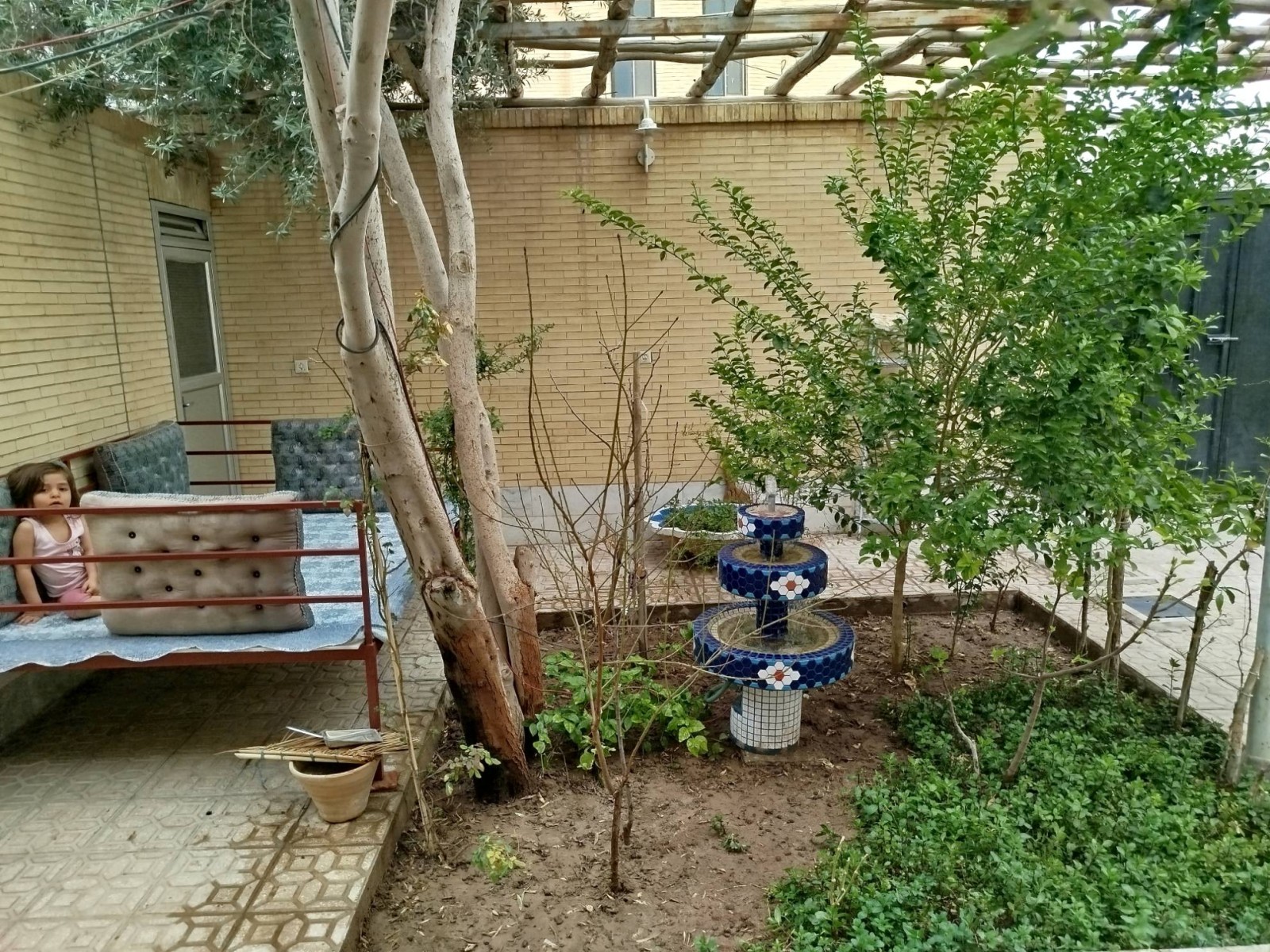 نمای بیرونی ساختمان نمای بیرونی ساختمان