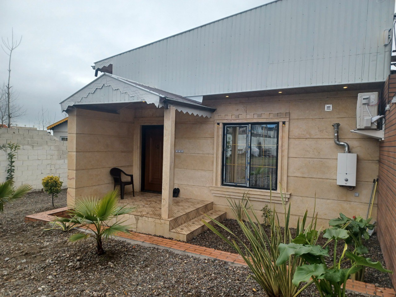 نمای بیرونی ساختمان