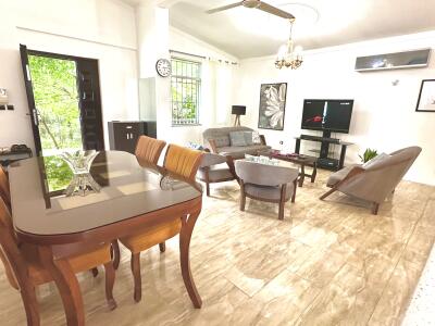 ویلای نیوا -نوشهر -دوخواب دربست حیاط دار