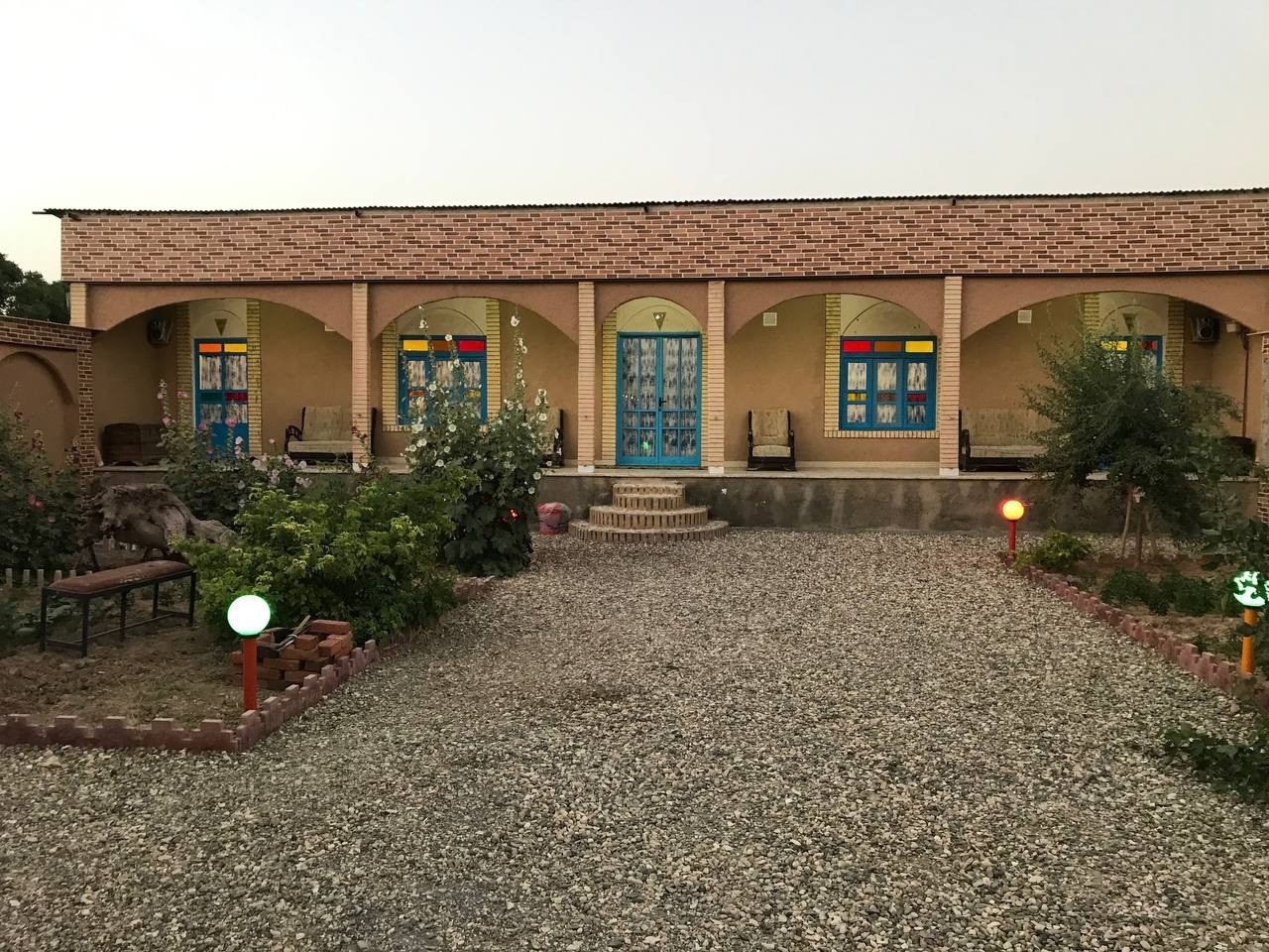 نمای بیرونی ساختمان نمای بیرونی ساختمان