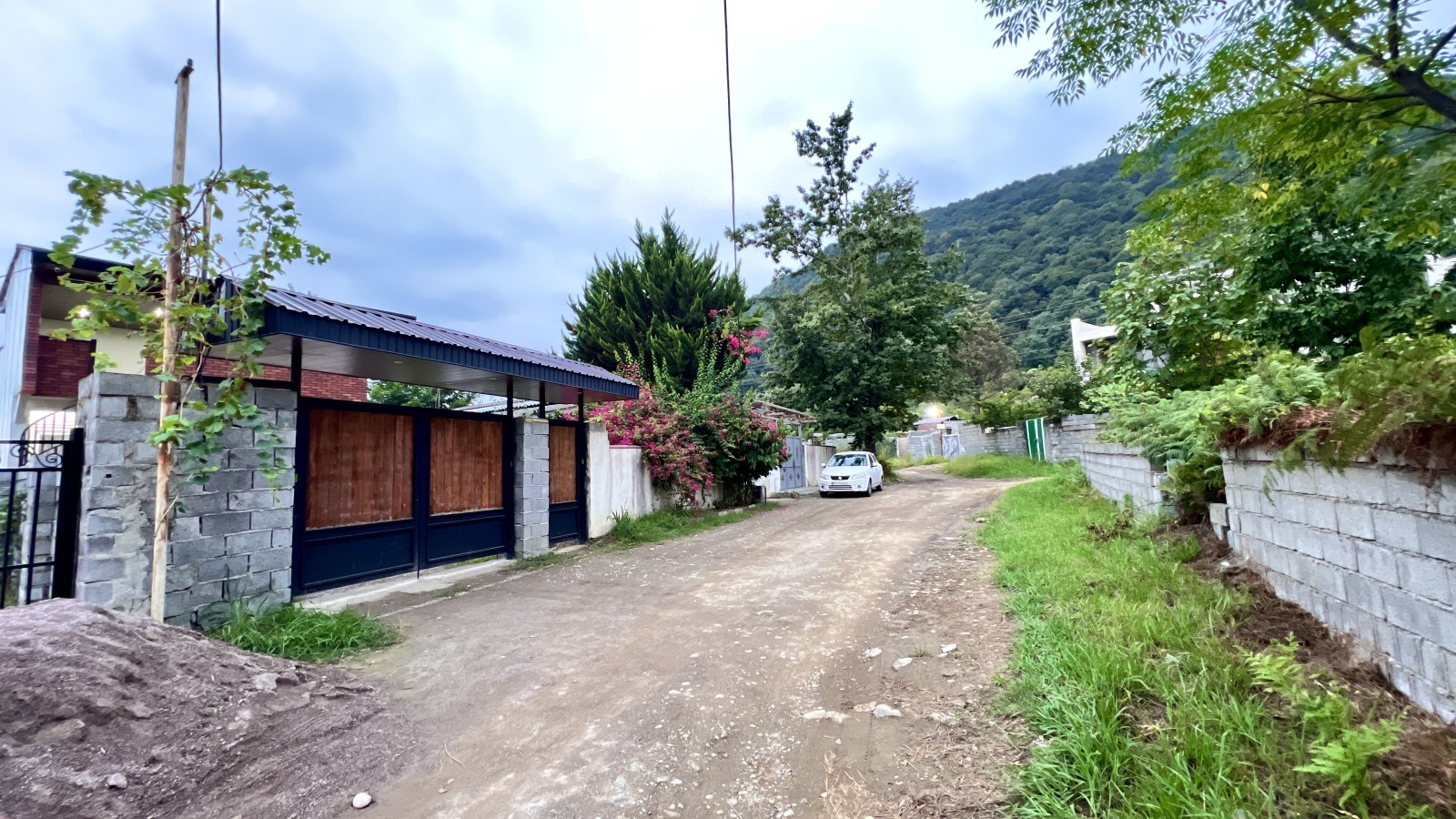 ورودی اقامتگاه ورودی اقامتگاه