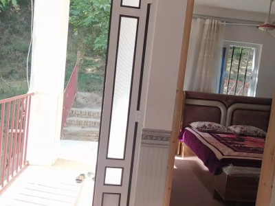 اقامتگاه "گل‌ بنفشه‌" در رامیان