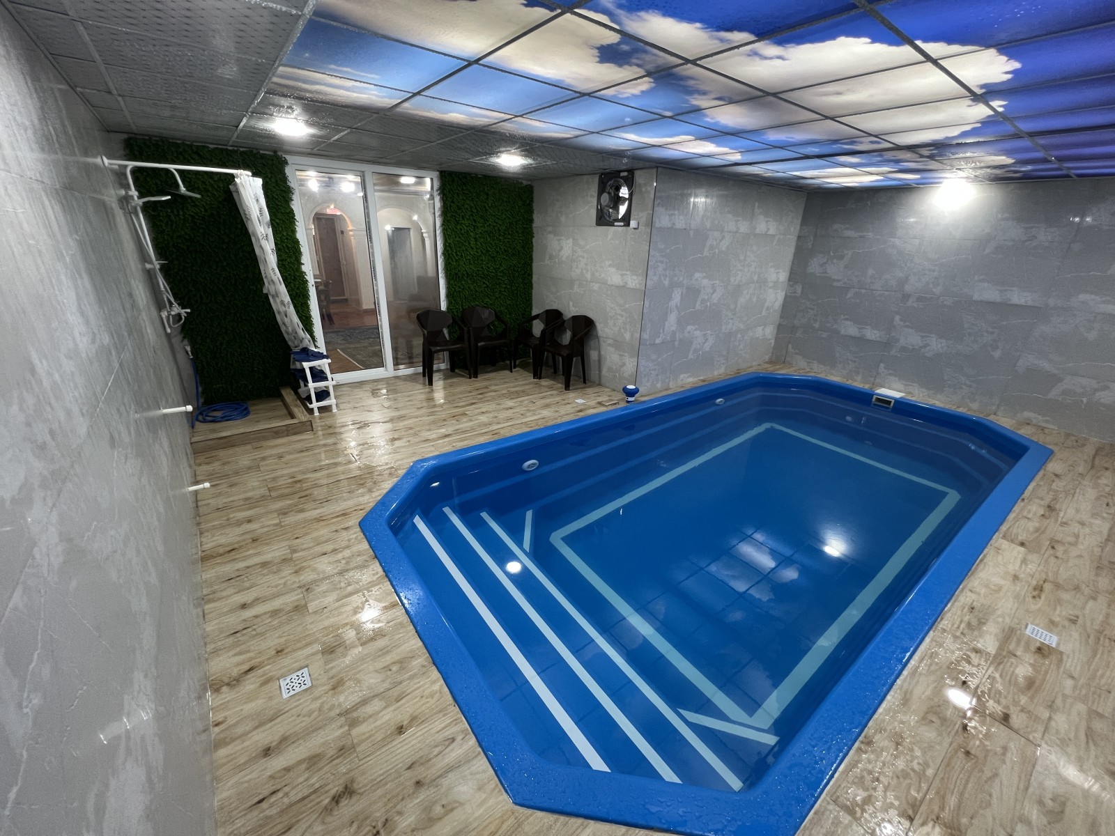 استخر استخر