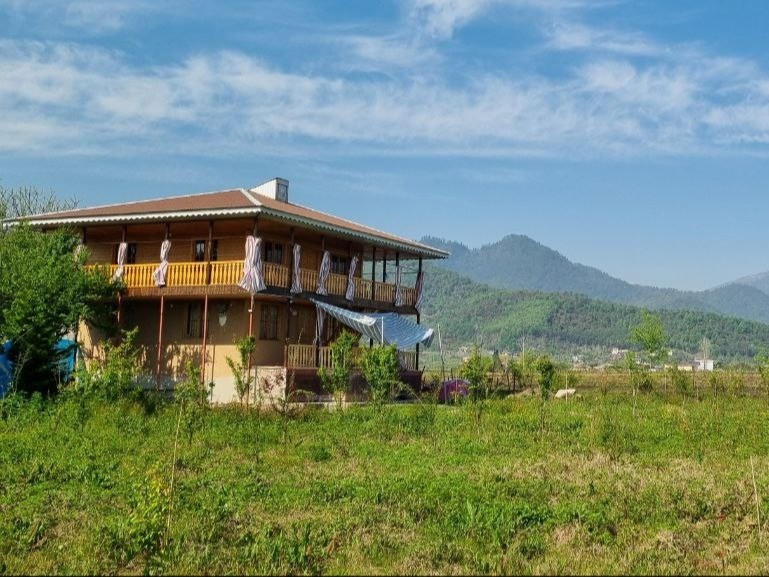 نمای بیرونی اقامتگاه