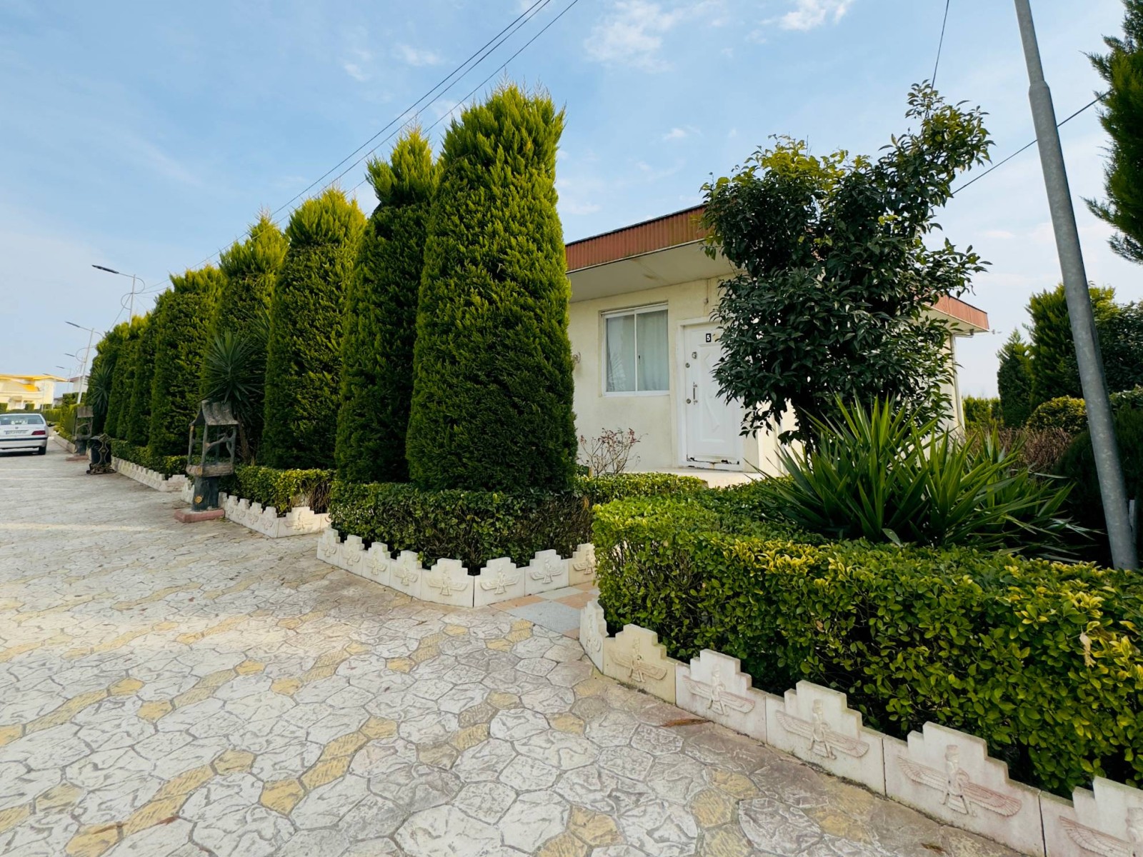 نمای بیرونی ساختمان نمای بیرونی ساختمان