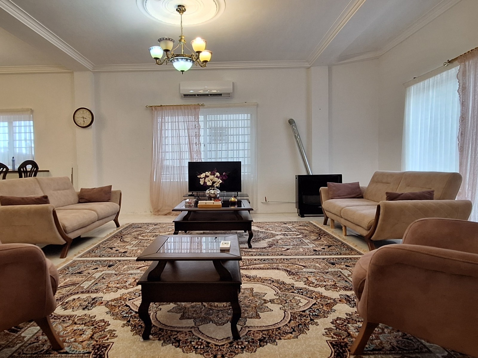 اتاق پذیرایی
