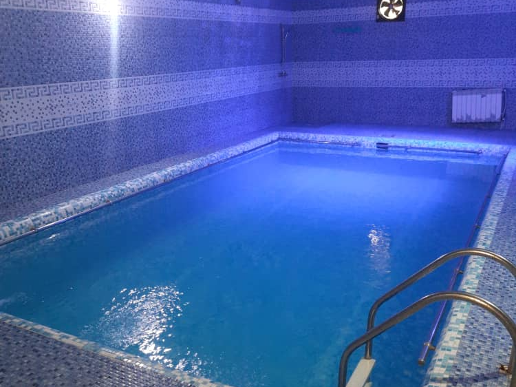 استخر استخر