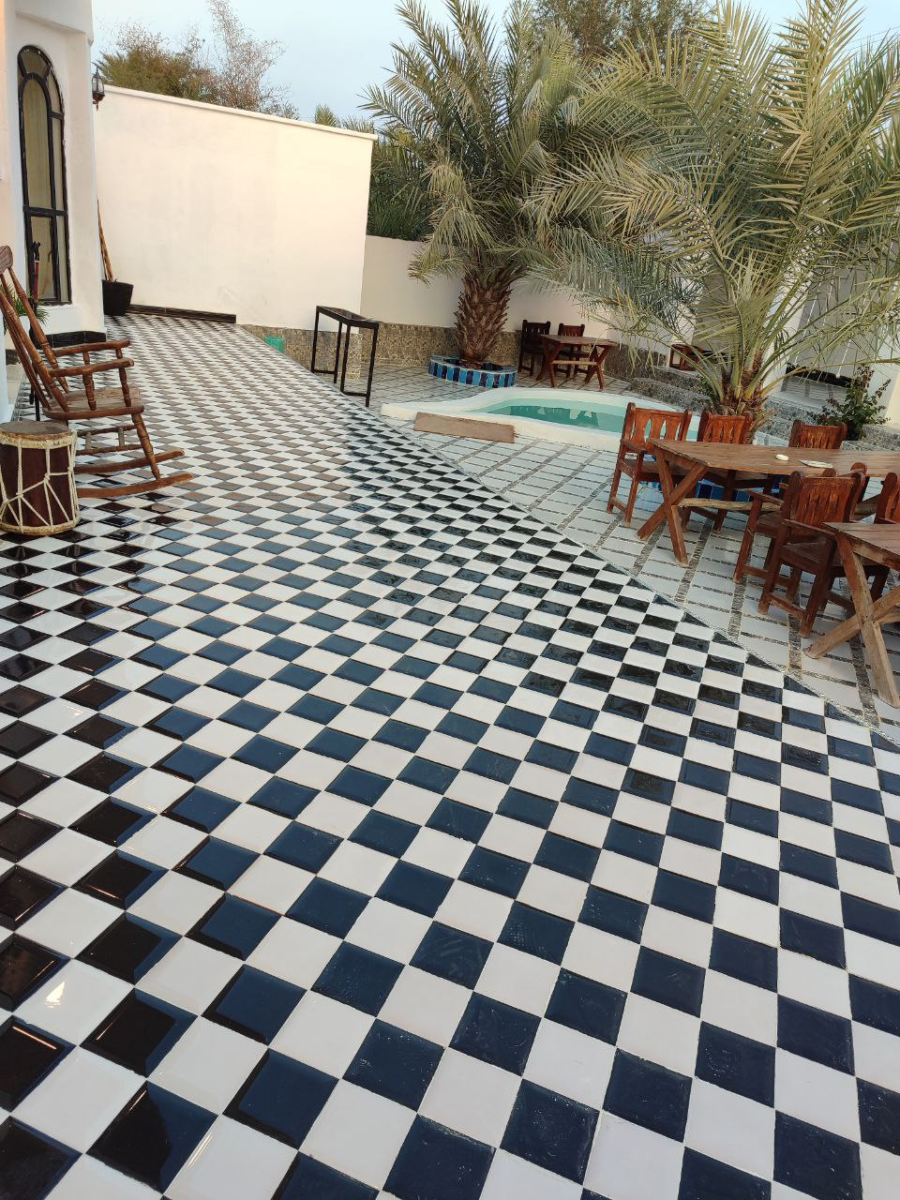 حیاط