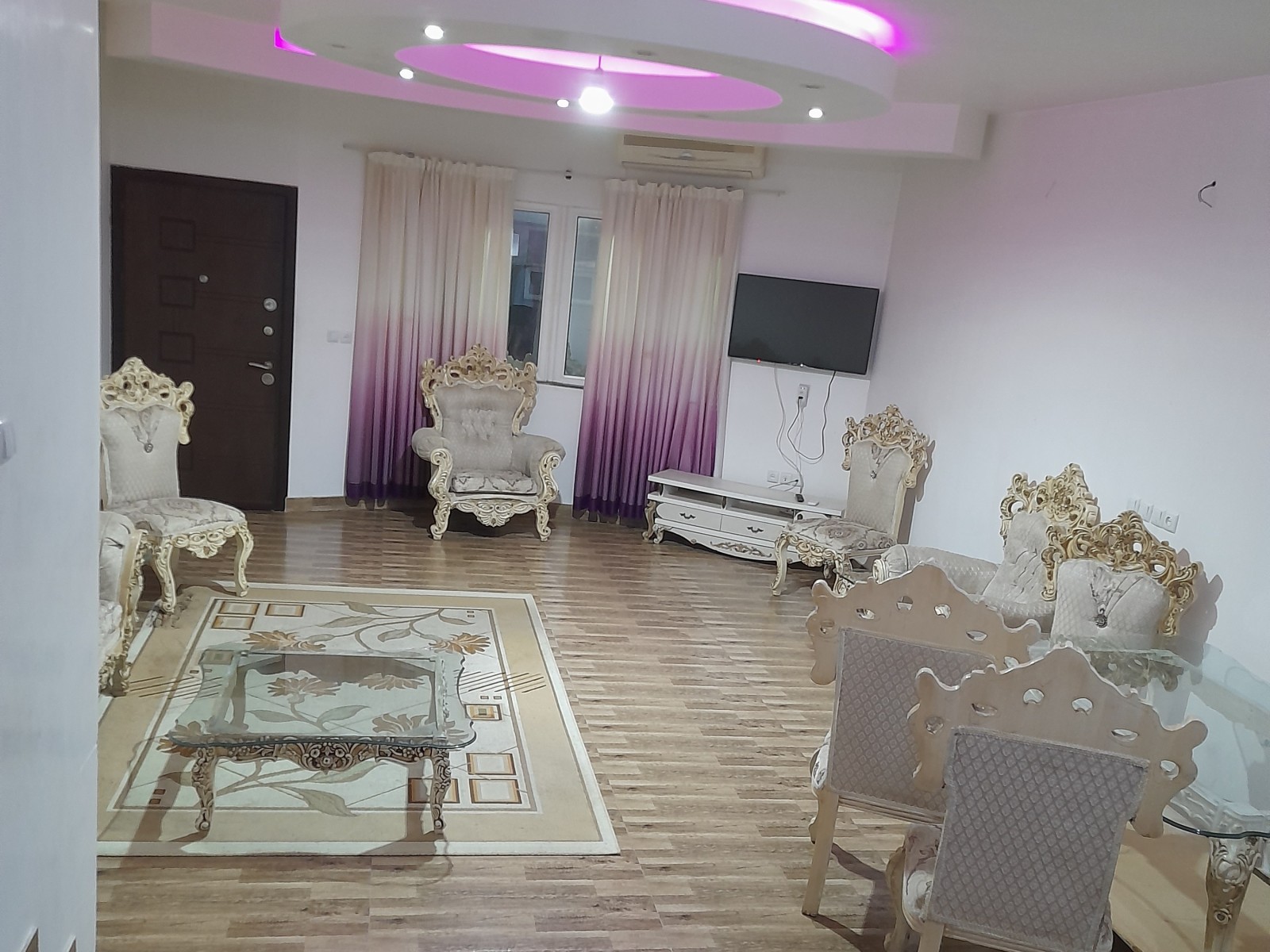 اتاق پذیرایی