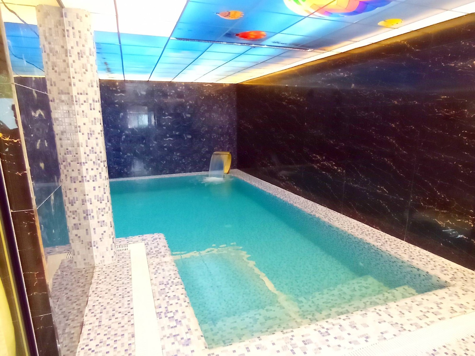 استخر استخر