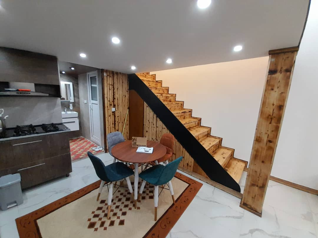 میز ناهار خوری