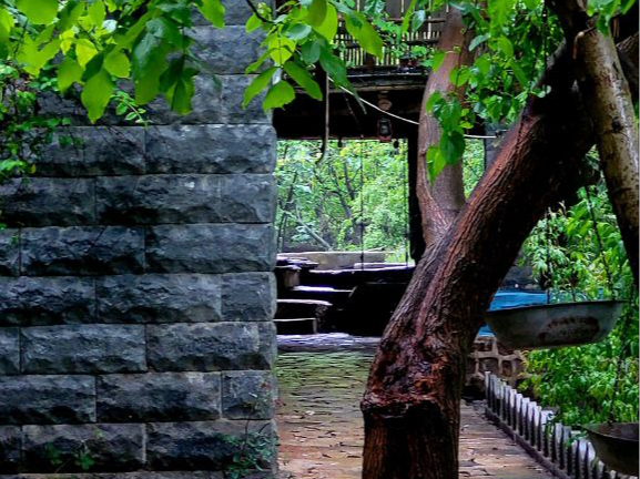 نمای بیرونی ساختمان