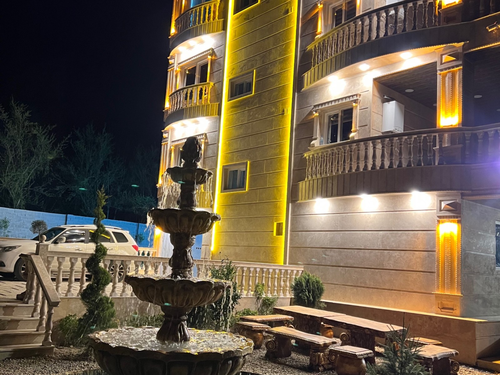 نمای بیرونی ساختمان نمای بیرونی ساختمان