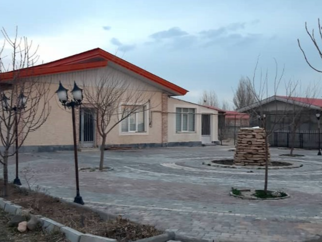 محوطه داخل مجموعه