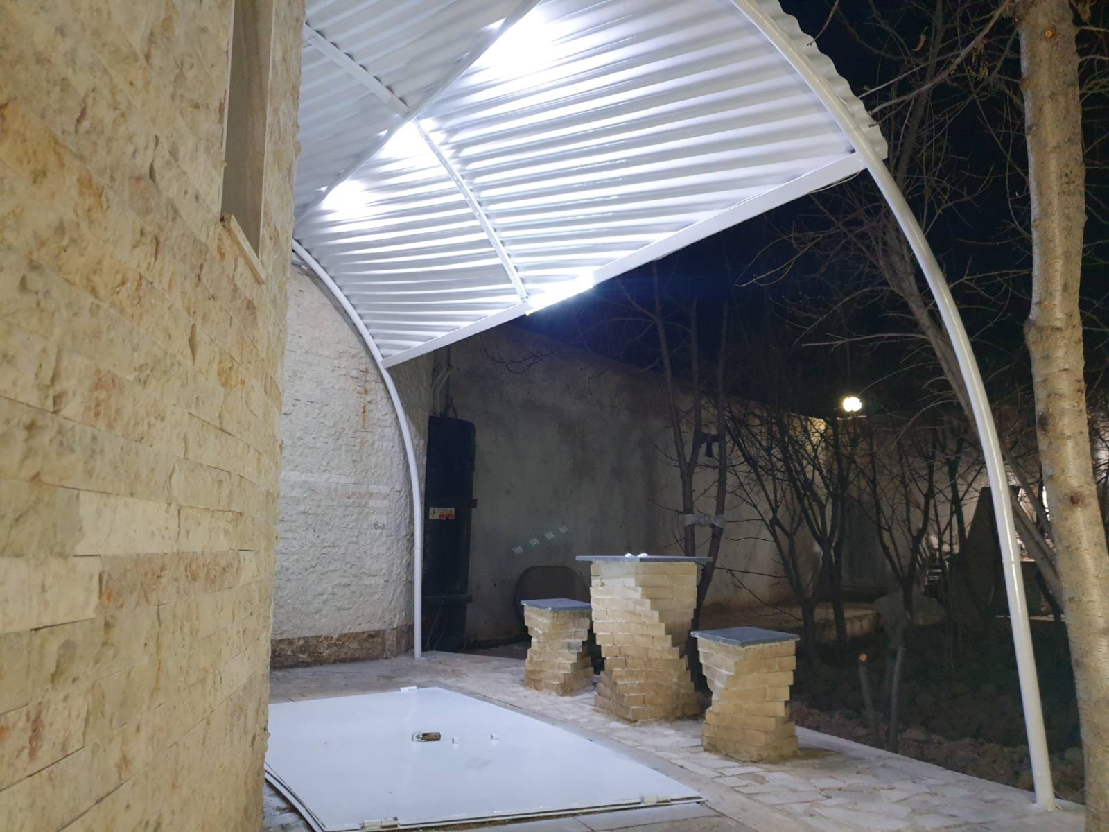 نمای بیرونی ساختمان نمای بیرونی ساختمان